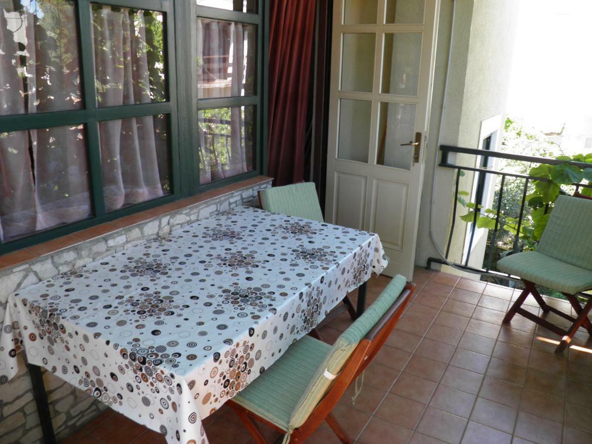 Apartman Mia Biograd ビオグラード・ナ・モル エクステリア 写真