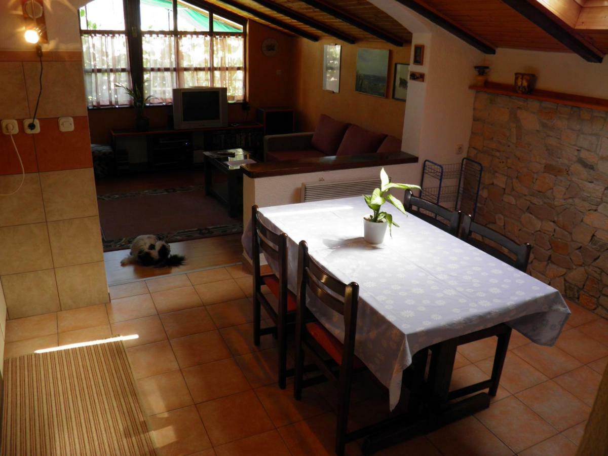Apartman Mia Biograd ビオグラード・ナ・モル エクステリア 写真